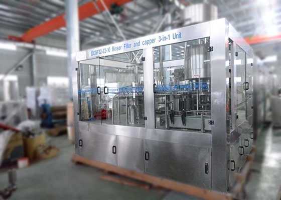 China Enxaguando o CE tampando de enchimento de lavagem automático da unidade da máquina 3IN1 da água de garrafa marcado fornecedor