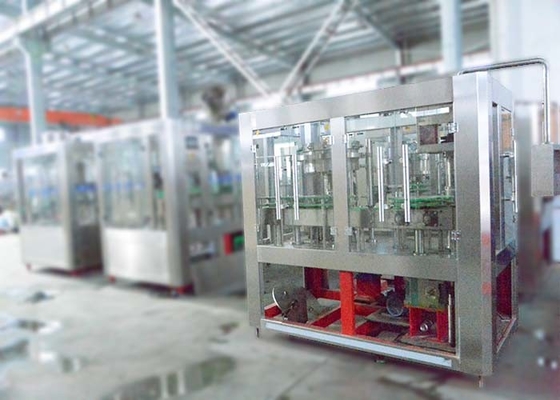 China Do suco de enchimento da máquina equipamento de engarrafamento carbonatado automático 110V do suco da bebida não - fornecedor