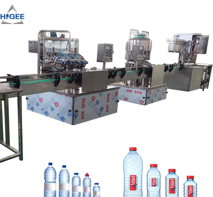China PCes pequenos /Hour da máquina de enchimento 1000-2000 da água mineral para o ANIMAL DE ESTIMAÇÃO, garrafa de vidro fornecedor