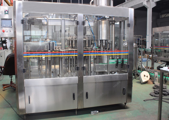 China Máquina de enchimento da bebida alcoólica, cabeças tampando 4000BPH da máquina de enchimento 6 giratórios fornecedor