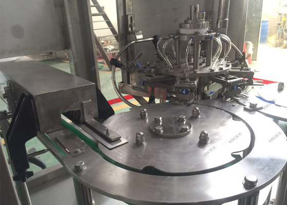 China Poder tampando 12000BPH do motor das cabeças 12KW da máquina de enchimento 15 da cerveja da garrafa de vidro fornecedor